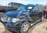 2010 Nissan PATHFINDER photo