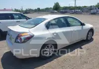 2010 Nissan ALTIMA фото
