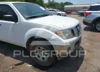2010 Nissan FRONTIER фото