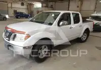 2010 Nissan FRONTIER photo