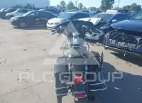 2010 Harley-Davidson FLHTCU фото