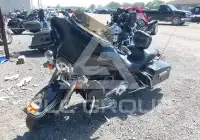 2010 Harley-Davidson FLHTCU фото