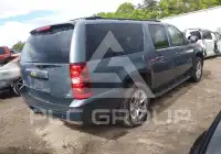 2010 Chevrolet Suburan photo
