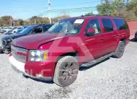 2010 Chevrolet Suburan photo