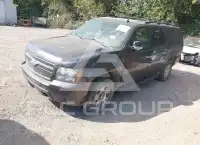 2010 Chevrolet Suburan photo