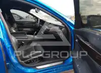 2010 BMW 750 фото