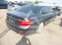 2010 BMW 750 фото