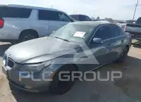 2010 BMW 528 photo