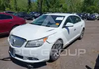 2010 Buick LACROSSE photo