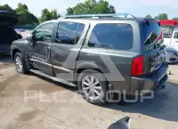 2010 Infinity QX56 photo