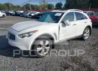 2010 Infinity FX35 фото