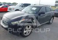 2010 Infinity FX35 photo