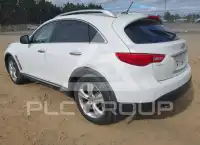 2010 Infinity FX35 photo
