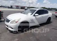 2010 Infinity G37 photo