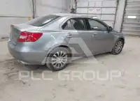 2010 Suzuki KIZASHI фото