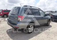 2010 Subaru Forester photo