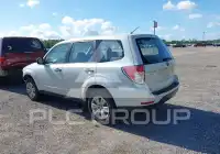 2010 Subaru Forester photo