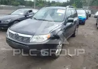 2010 Subaru Forester photo