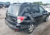 2010 Subaru Forester photo