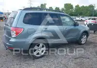 2010 Subaru Forester photo