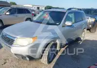 2010 Subaru Forester photo