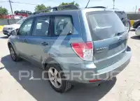 2010 Subaru Forester photo