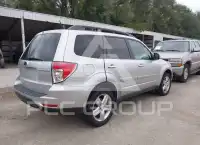 2010 Subaru Forester photo