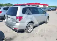 2010 Subaru Forester фото