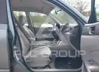 2010 Subaru Forester photo
