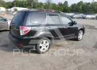 2010 Subaru Forester photo