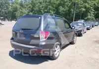 2010 Subaru Forester фото