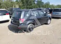 2010 Subaru Forester фото