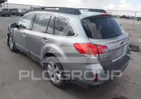 2010 Subaru Outback photo