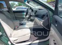 2010 Subaru Outback photo