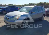 2010 Subaru Outback photo