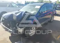 2010 Subaru Outback photo