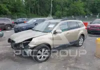 2010 Subaru Outback photo