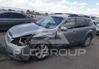 2010 Subaru Outback photo