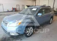 2010 Subaru Outback photo