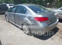 2010 Subaru Legacy photo