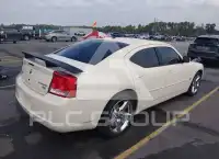 2010 Dodge CHARGER photo