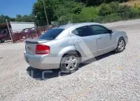 2010 Dodge AVENGER photo