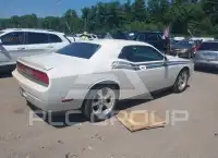2010 Dodge CHALLENGER photo