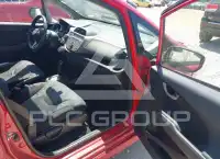 2010 Honda FIT photo