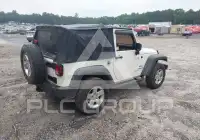 2010 Jeep WRANGLER фото