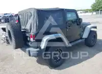 2010 Jeep WRANGLER фото