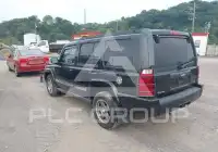 2010 Jeep COMANDER фото
