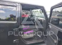 2010 Jeep WRANGLER фото
