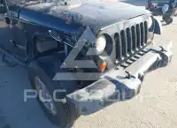 2010 Jeep WRANGLER фото
