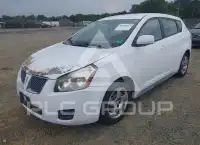 2010 Pontiac VIBE photo
